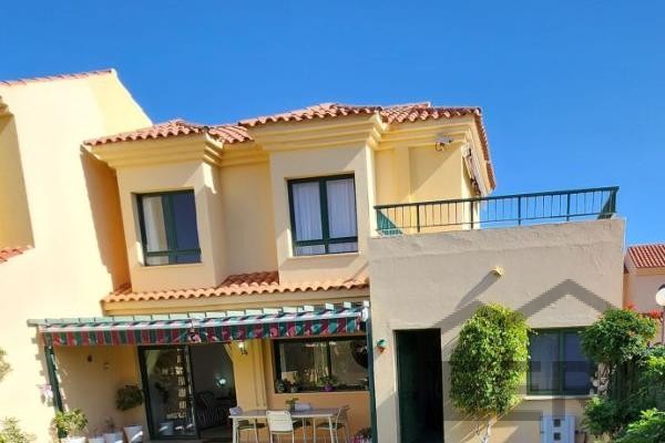 Chalet adosado en sonnenland, San Bartolomé de Tirajana 